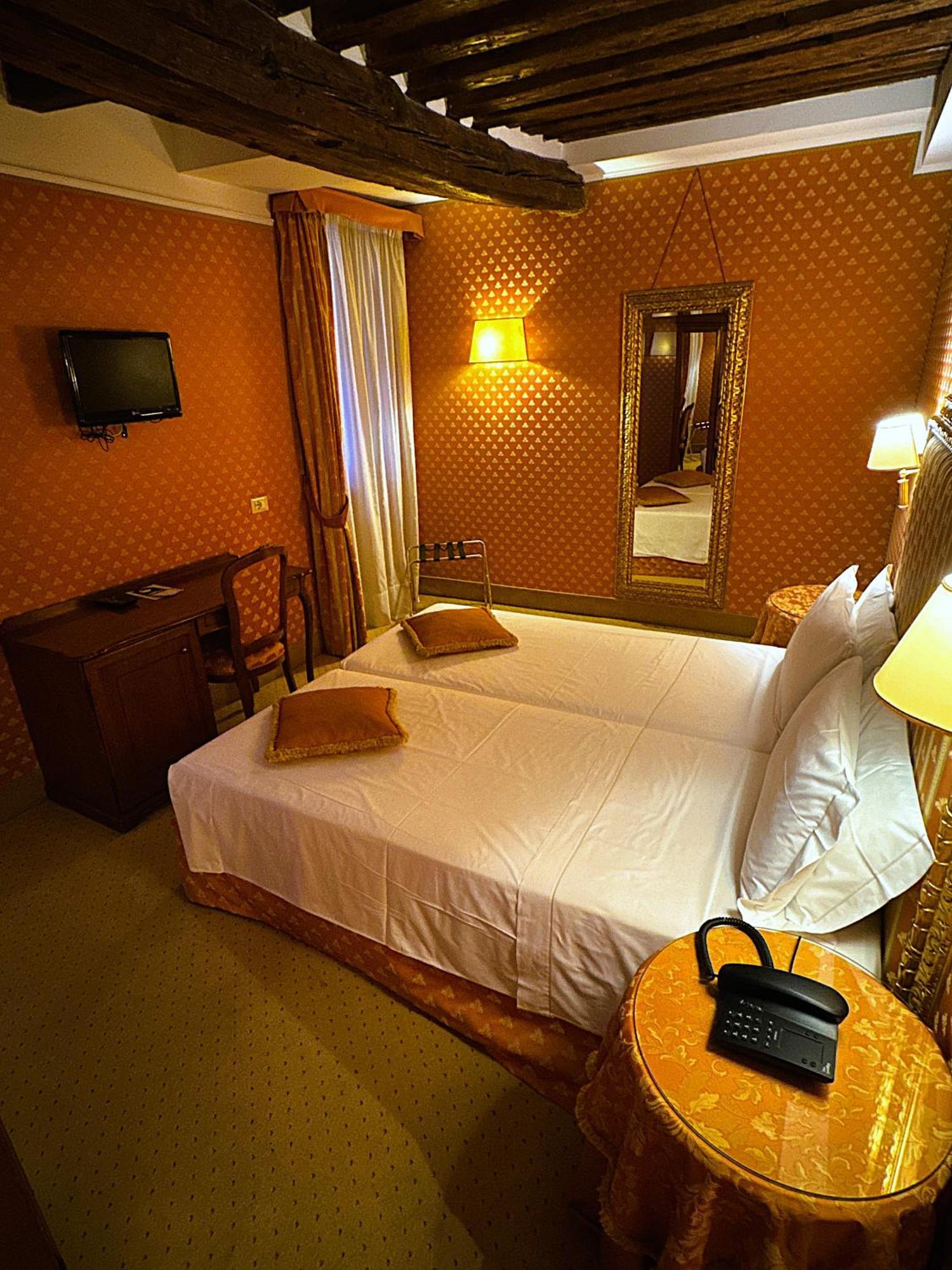 Superior Double or Twin Room,1698884816:JPEG